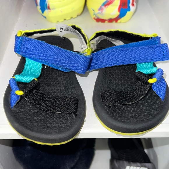 Sandals - Picture 2 of 3